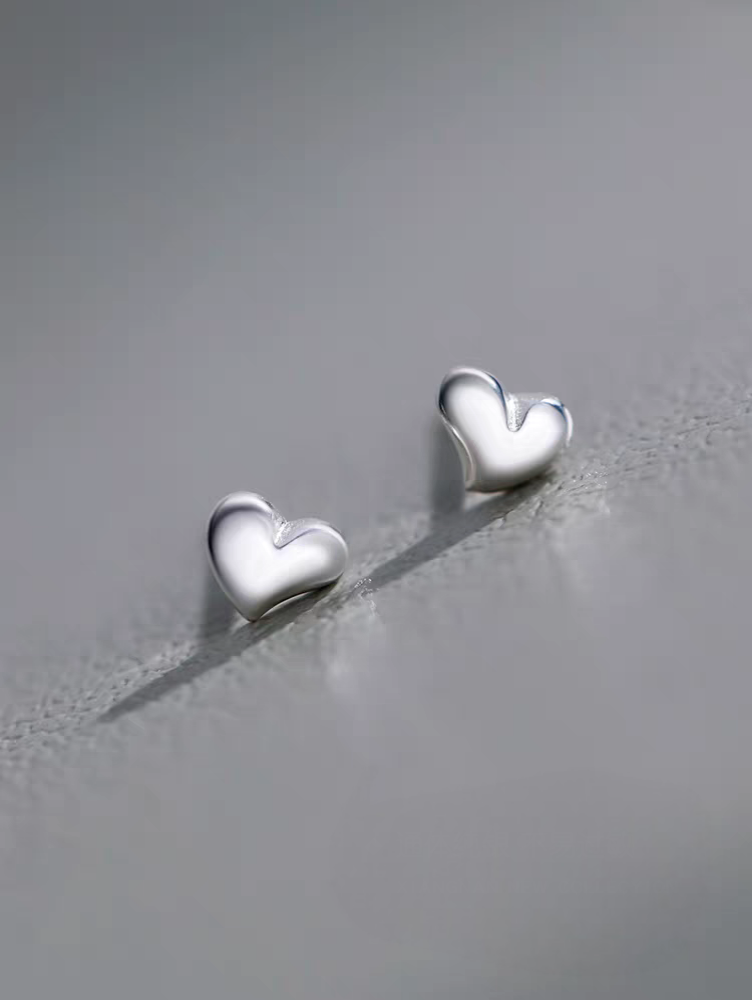 Bông tai trái tim bạc 999 nữ - Mẫu mới năm 2025